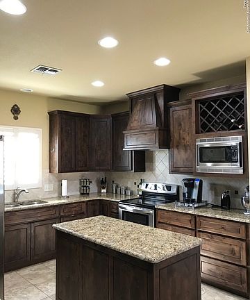 5th image of 1728 Camden Ln