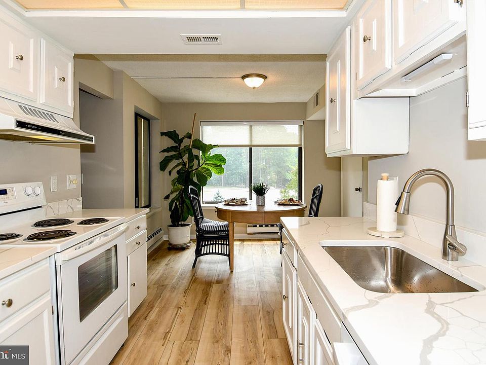 1st image of 15300 Beaverbrook Ct #88-2K
