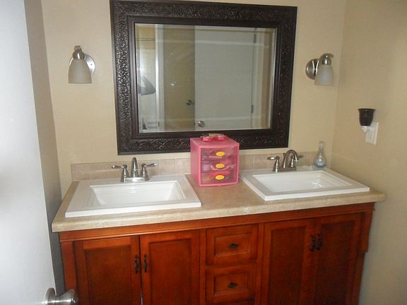Upstairs bathroom