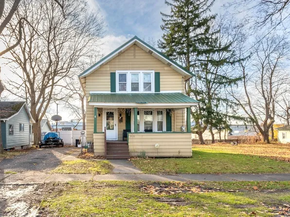 370 S 3rd St, Fulton, NY 13069