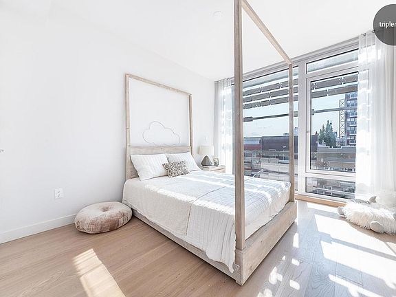 4th image of 630 Lorimer St #632401