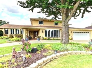 397 Meadowlark Rd, Bloomingdale, IL 60108