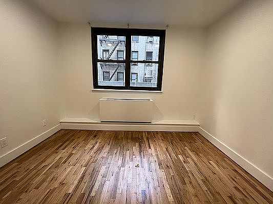 5th image of 207 E 37th St #2KF