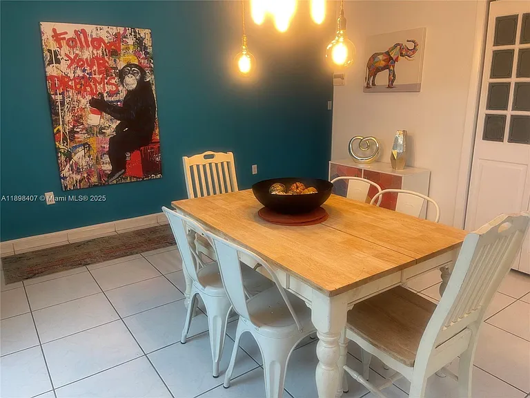 4521 NW 4th St #4521 — Photo 3