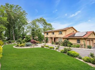 41 Hearthstone Drive, Dix Hills, NY 11746