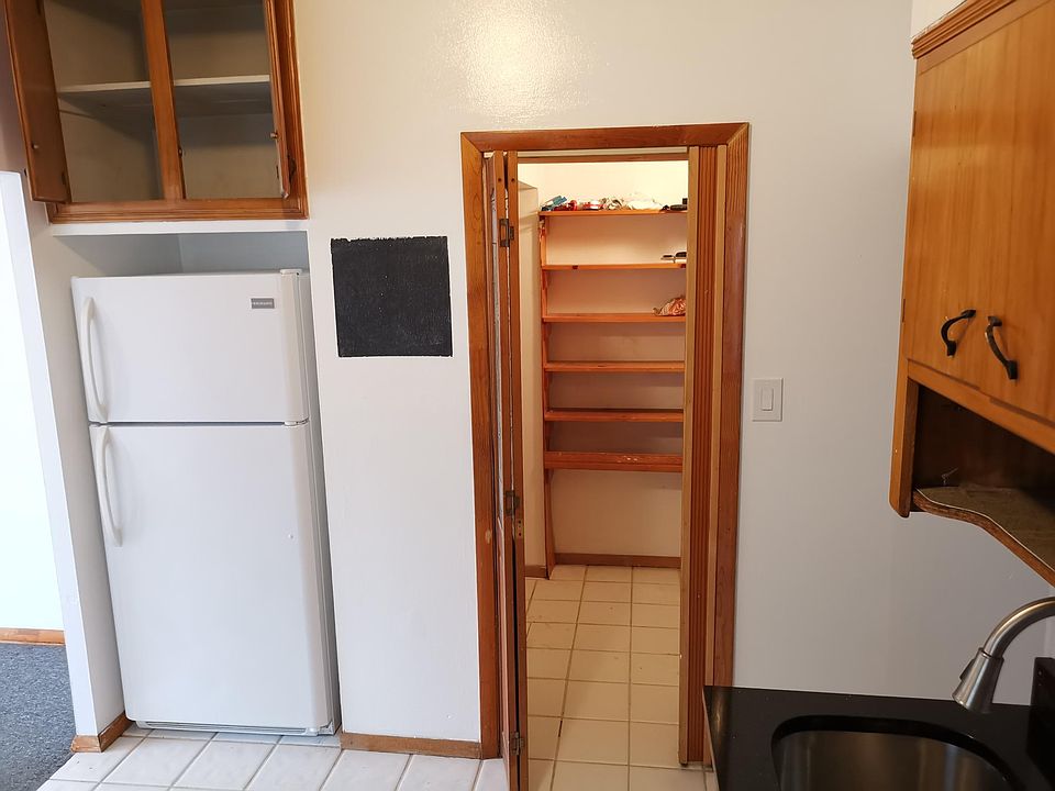 1st image of 6125 156th St Fl 1