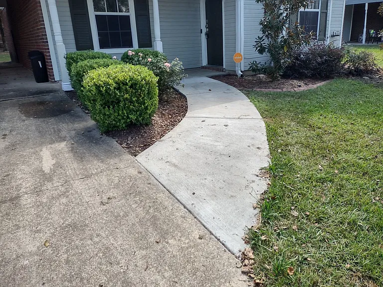 1204 Barnett Bend Cir — Photo 4