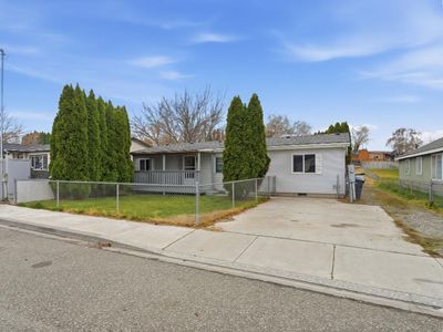 8433 W Canyon Ave, Kennewick, WA, 99336