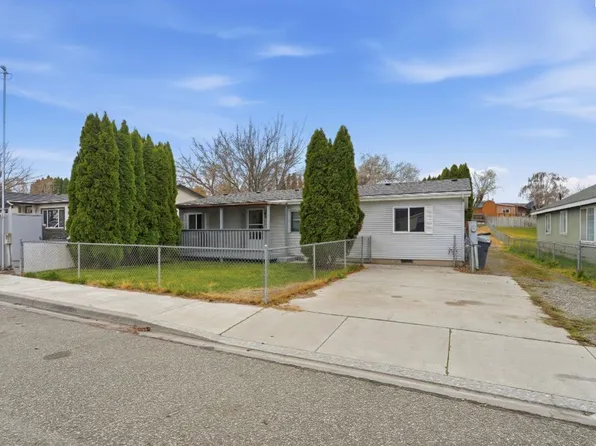 8433 W Canyon Ave, Kennewick, WA 99336