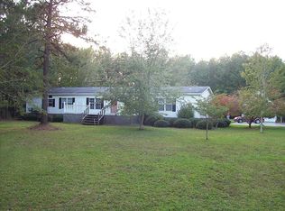 324 Meadow Ln W, Hubert, NC 28539