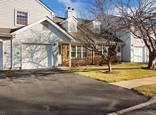 265 Edgeware Ct, Somerset, NJ 08873