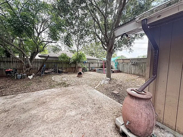 625 Catalina Pl — Photo 22