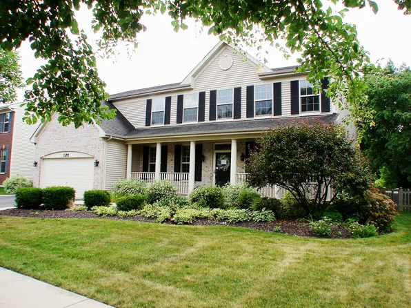 1492 Greystone Dr, Gurnee, IL 60031