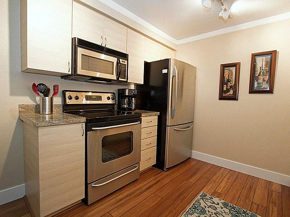 Stainless appliances