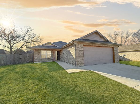 128 Dennis Dr