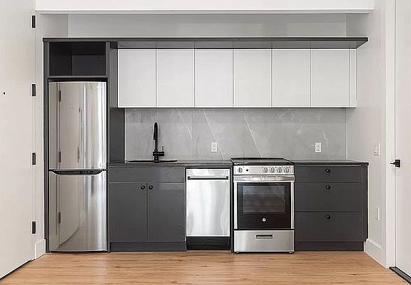 2nd image of 2155 Bergen St #4F