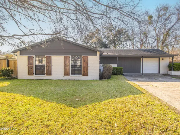 111 Warwick St, Long Beach, MS 39560
