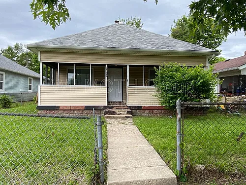 2712 Columbia Ave Photo 1