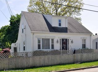 108 Finch Ave, Pawtucket, RI 02860