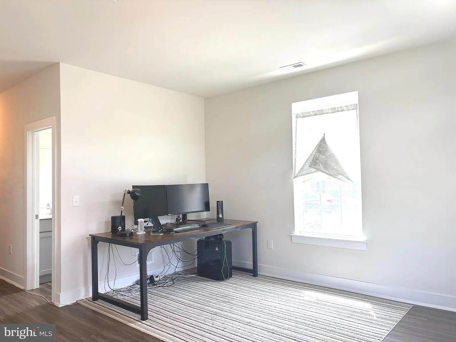 2 bed, 2.5 bath, 1416 sqft, $2,800 — Photo 4