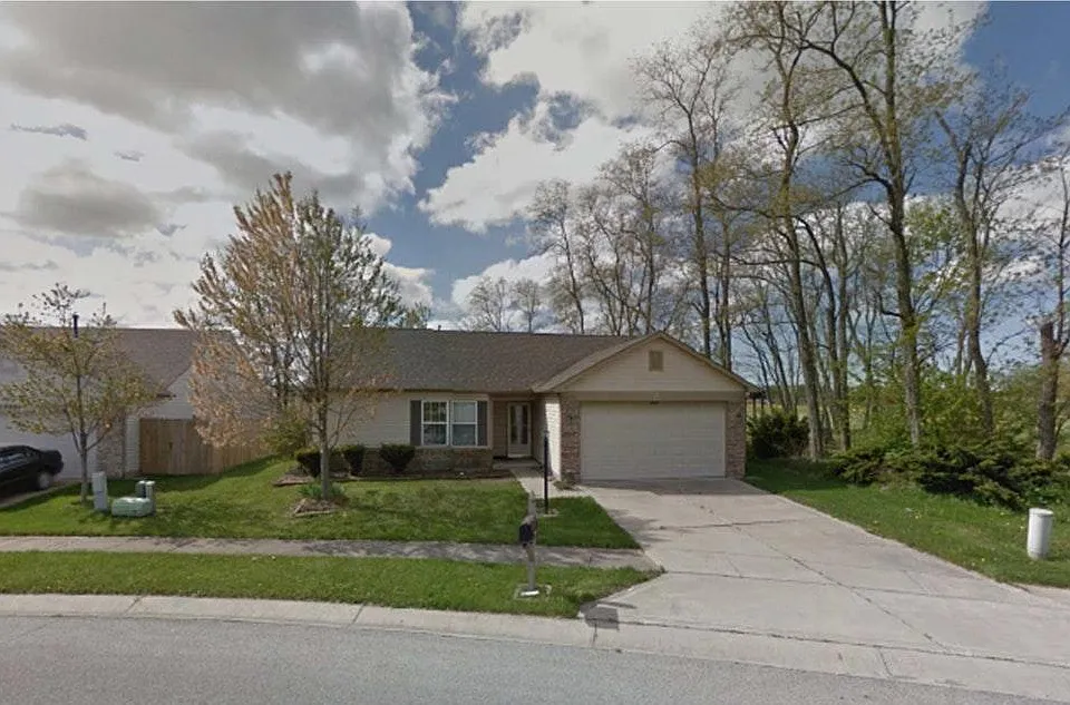 12025 Bearsdale Dr
