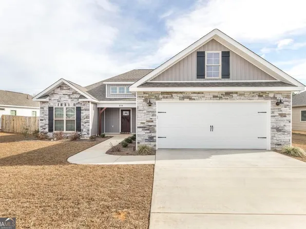 214 Huxley Ter, Bonaire, GA 31005