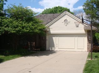 120 Applewood Ct, Council Bluffs, IA 51503