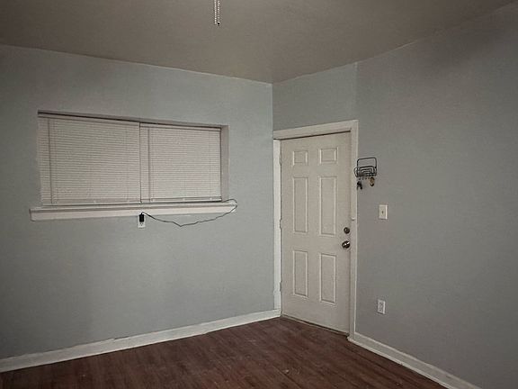 4th image of 6902 Woodland Ave Floor 1