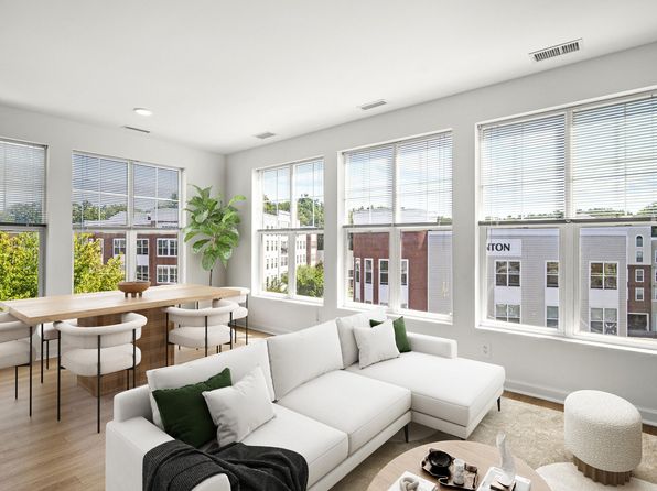 2113 Ellsworth Blvd #1301