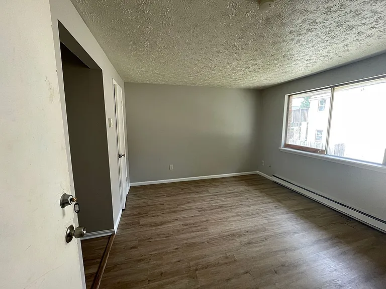 1315 Logan Ave NW — Photo 1