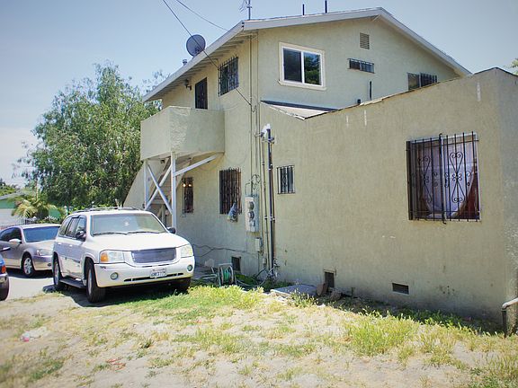 2nd image of 9803 Wilmington Ave