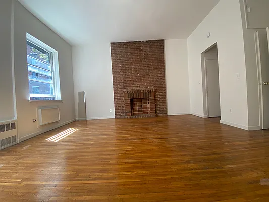 Rented by One New York Realty Inc | media 17