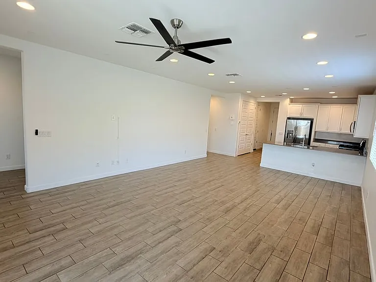 36610 W Mediterranean Way — Photo 11