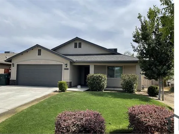 939 E Vine Ct, Visalia, CA 93292