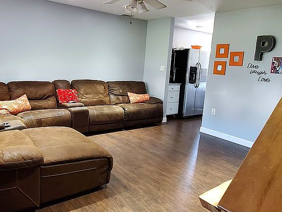 1st floor living room
