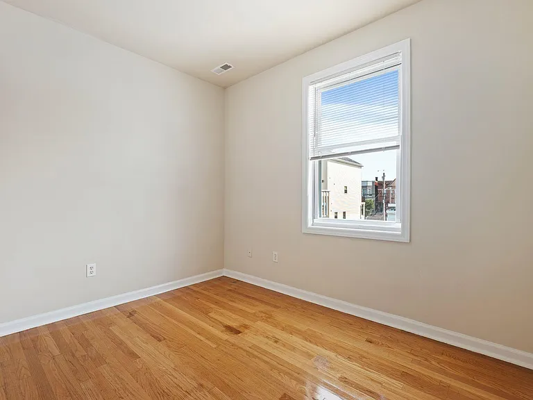 204 Dodd St #2 — Photo 16