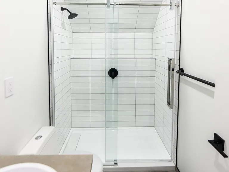 794 Queens Ave #3 — Photo 7