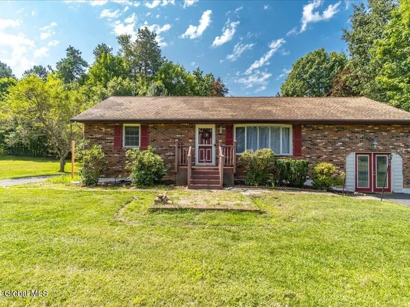 6048 E Old State Road, Schenectady, NY 12303