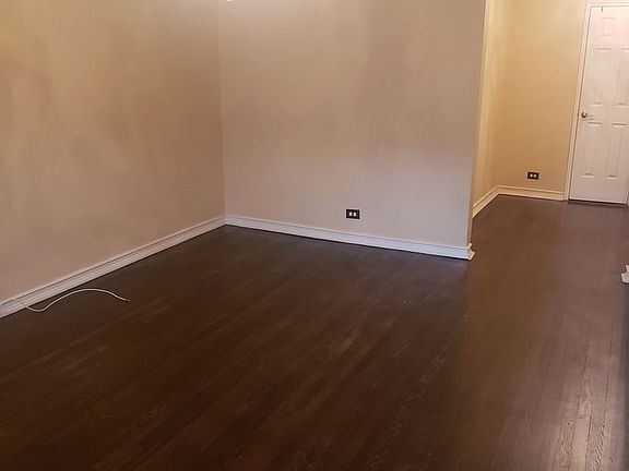 3rd image of 76-07 Ditmars Blvd #1A