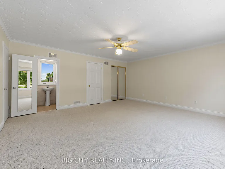 30 Lozoway Dr — Photo 14