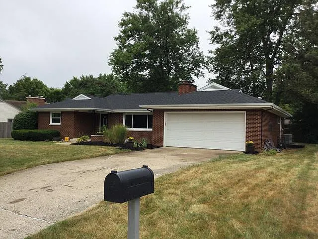 1107 Mayfair Rd photo 1