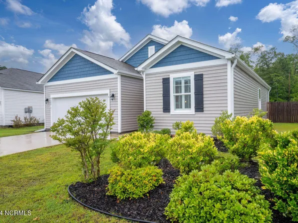 9688 Woodriff Circle NE, Leland, NC 28451