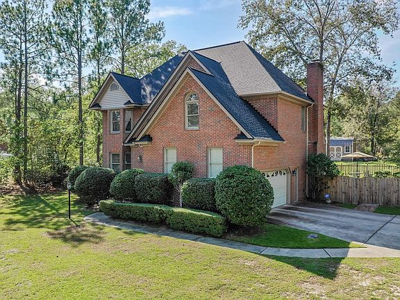 3rd image of 408 Tamwood Cir