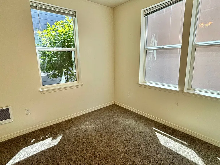 J0442 - Provi — Photo 10
