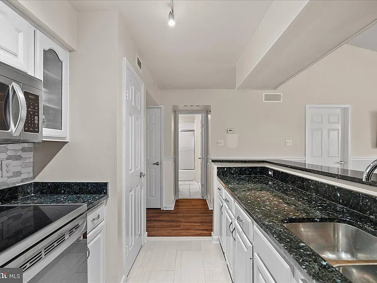3311 Wyndham Cir #4200 — Photo 7