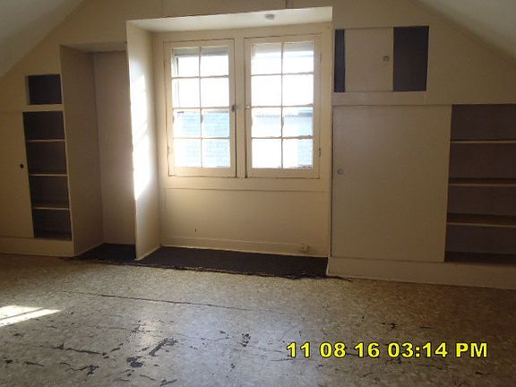 5th image of 1018 S 9th Ave