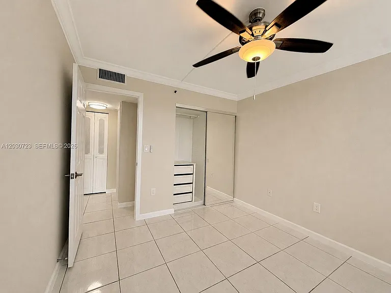 1300 Saint Charles Pl #303 — Photo 19