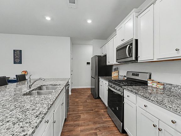 4th image of 117 Sunray Ln