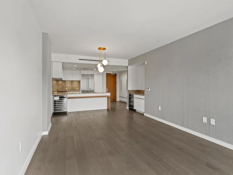 320 Adolphus Ave #404 — Photo 6