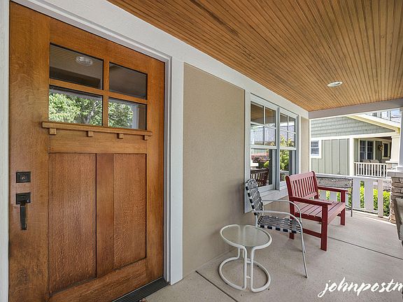 4th image of 2028 Stickley Dr SE